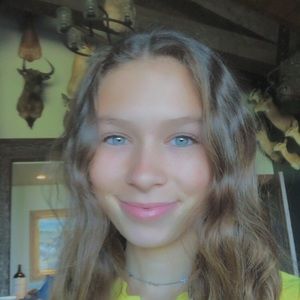 Meet your Posher, Ava